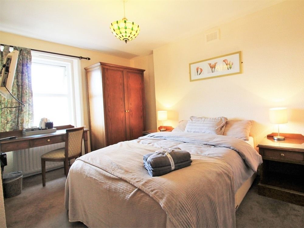 ซัมเมอร์ฟิลด์ ผับ แอนด์ บูทิก รูมส์ Bed & Breakfast ลอนดอน ภายนอก รูปภาพ