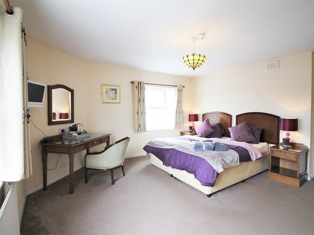 ซัมเมอร์ฟิลด์ ผับ แอนด์ บูทิก รูมส์ Bed & Breakfast ลอนดอน ภายนอก รูปภาพ